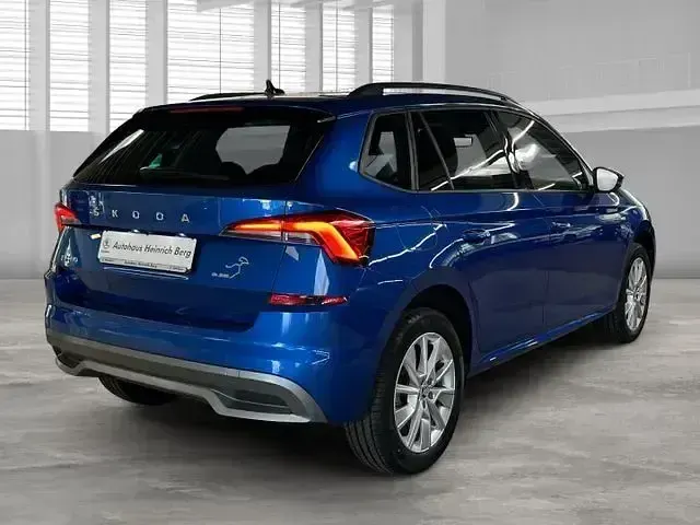 Gebraucht Skoda Kamiq Tour 110 PS (80 kW) 2022 Raceblau metallic SUV