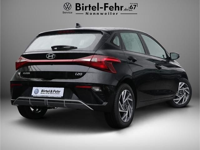 Neu Hyundai i20 101 PS (74 kW) 2026 Schwarz Kleinwagen
