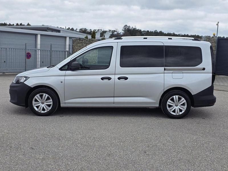 Second-hand VW Caddy 102 CP (75 kW) 2023 Argintiu Monovolum