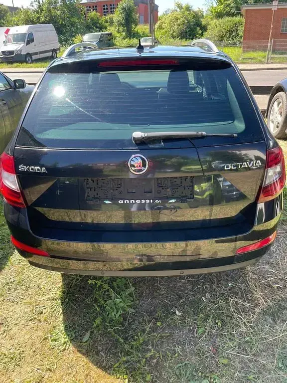 Gebraucht Skoda Octavia Ambition 150 PS (110 kW) 2018 Schwarz Kombi