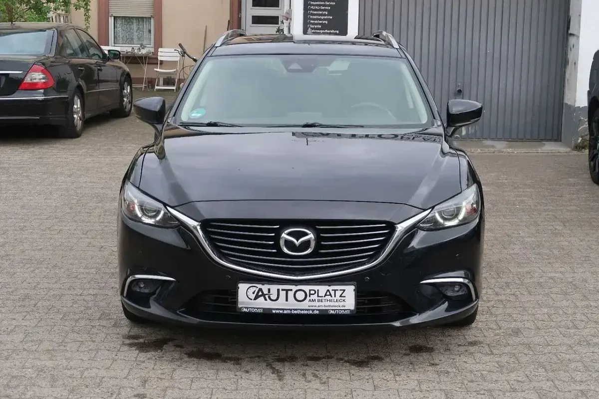 Używany Mazda 6 Nakama 150 KM (110 kW) 2017 Czarny Kombi