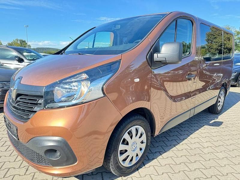 Braun Gebraucht 2019 Renault Trafic Expression Van | 18.390 € (Teuer) - Bild 1/4