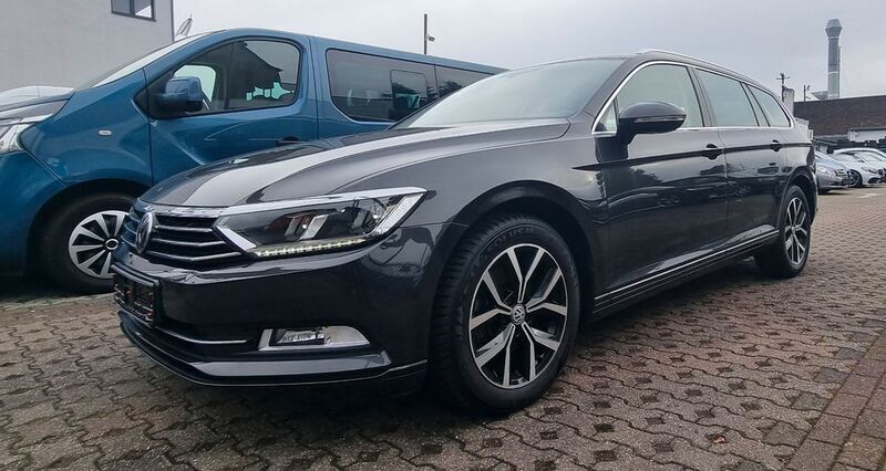 Grau Gebraucht 2018 VW Passat Comfortline Kombi | 15.798 € (Guter Preis) - Bild 1/4