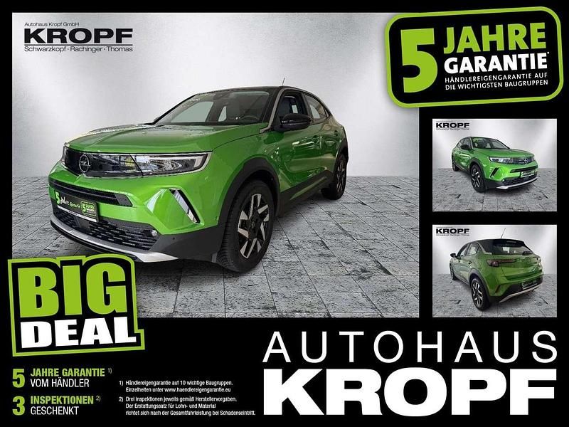 Lackierung matcha green/typ au Gebraucht 2023 Opel Mokka Elegance SUV | 19.690 € (Fairer Preis) - Bild 1/4