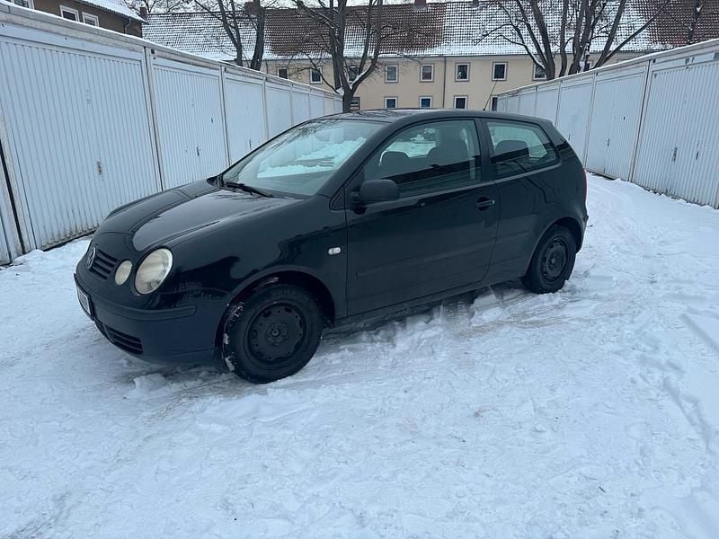 Schwarz Gebraucht 2004 VW Polo Kleinwagen | 650 € (Superpreis) - Bild 1/4