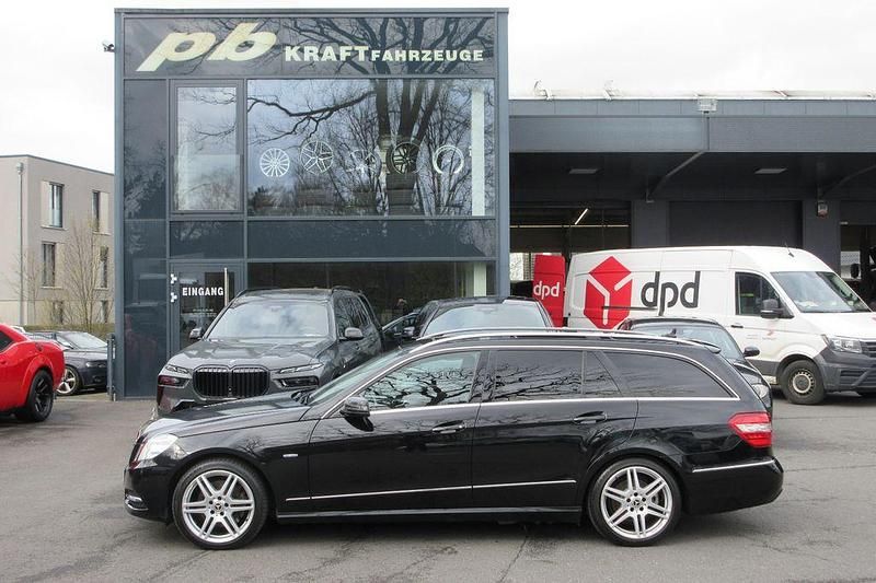 Gebraucht Mercedes E350 265 PS (194 kW) 2011 Schwarz Limousine