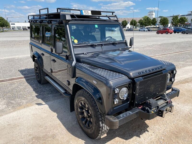 Schwarz Gebraucht 2016 Land Rover Defender SE SUV | 33.750 € - Bild 1/4