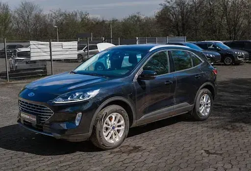 Gebraucht Ford Kuga Titanium 224 PS (164 kW) 2022 Schwarz SUV
