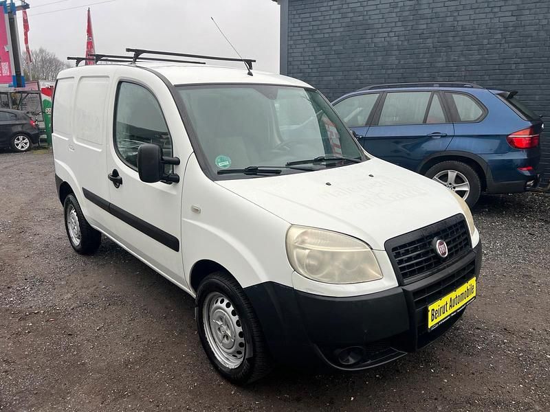 Gebraucht Fiat Doblò 75 PS (55 kW) 2008 Weiß Van / Kleinbus