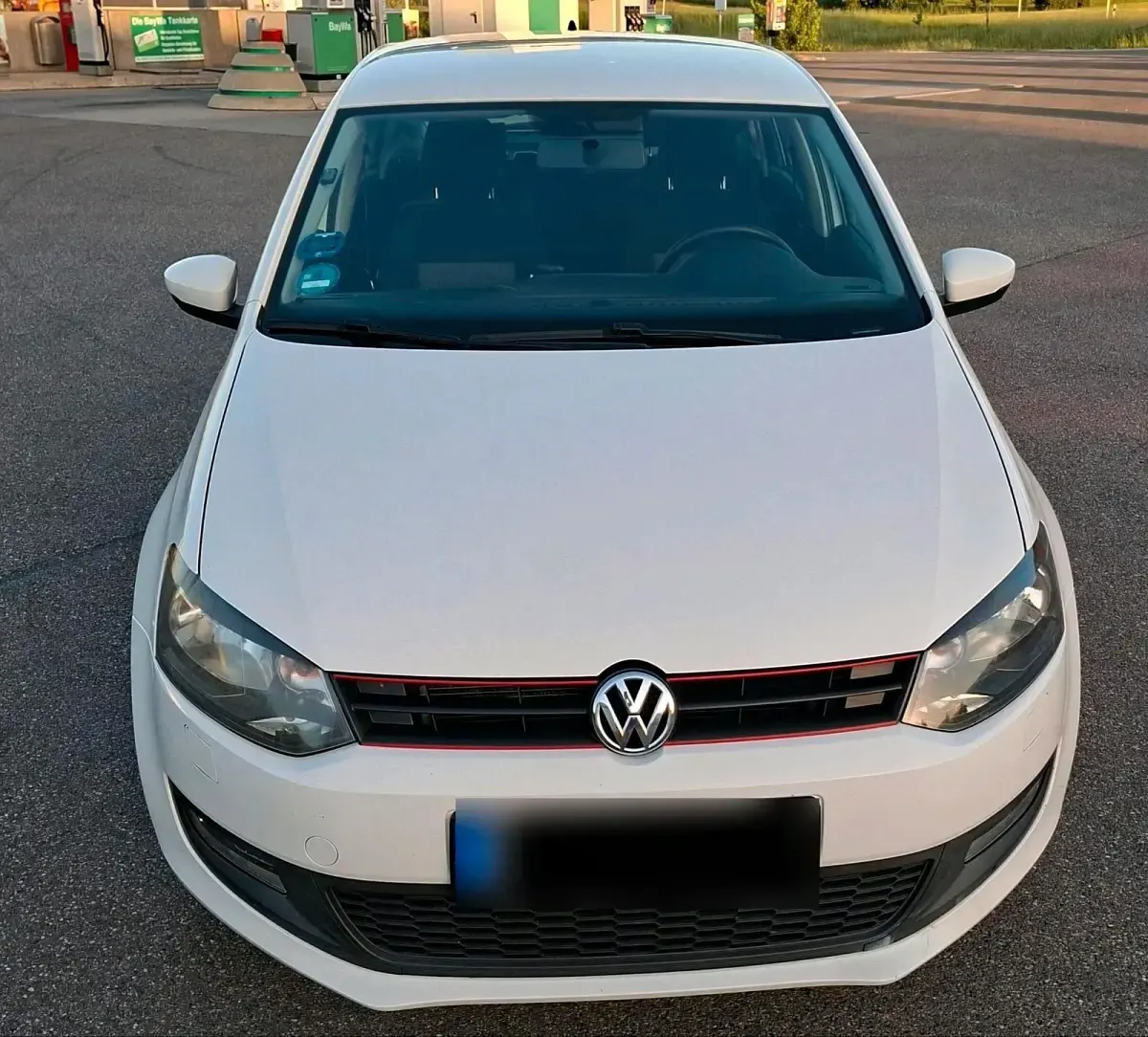 Używany VW Polo 90 KM (66 kW) 2010 Biały Hatchback