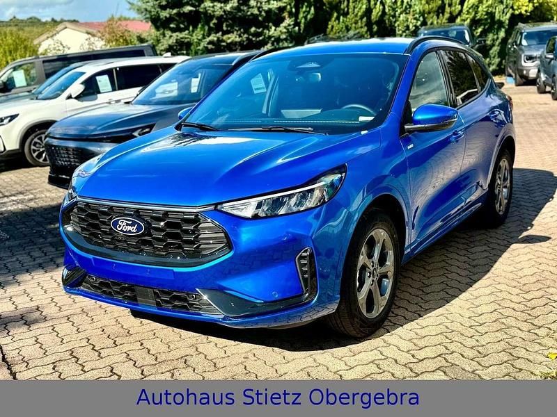 Neu Ford Kuga ST-Line 186 PS (136 kW) 2025 Blau SUV
