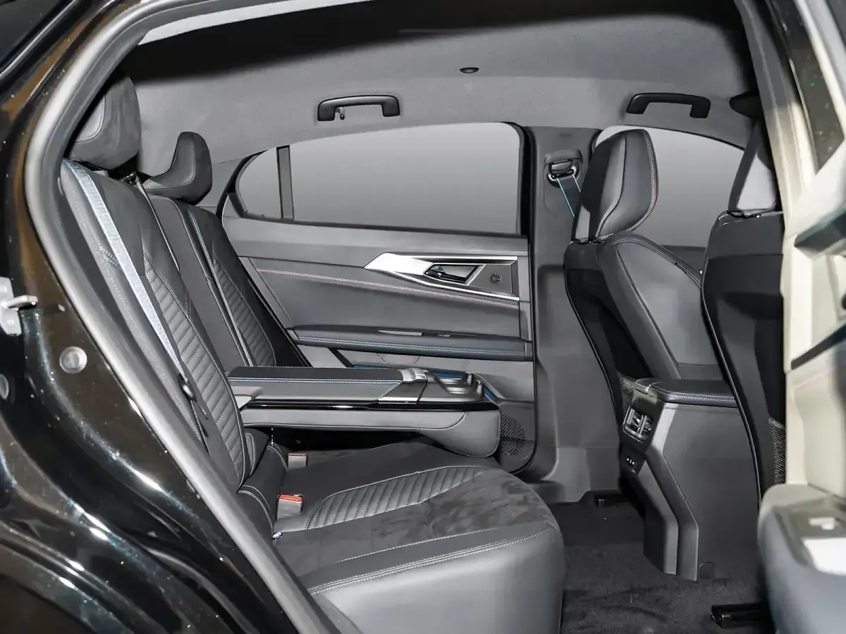 Neu Renault Rafale Esprit Alpine 200 PS (147 kW) 2026 Black pearlschwarz SUV