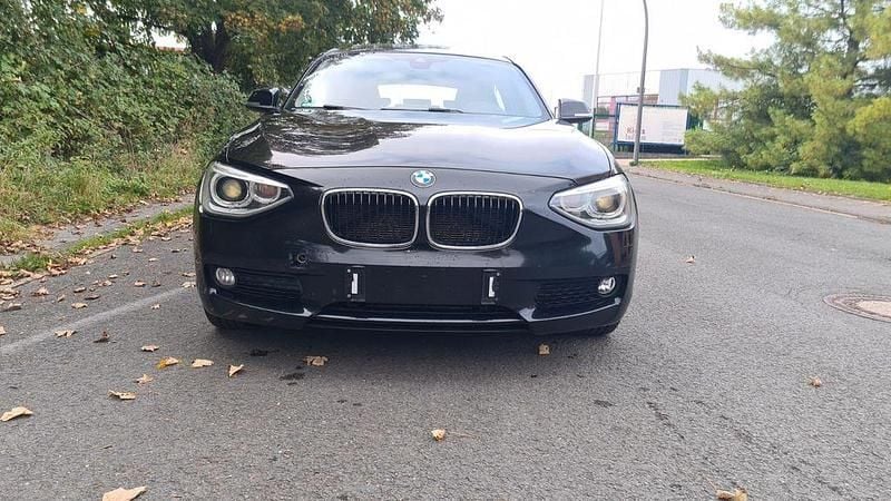 Schwarz Gebraucht 2012 BMW 116 Kleinwagen | 7.500 € (Fairer Preis) - Bild 1/4
