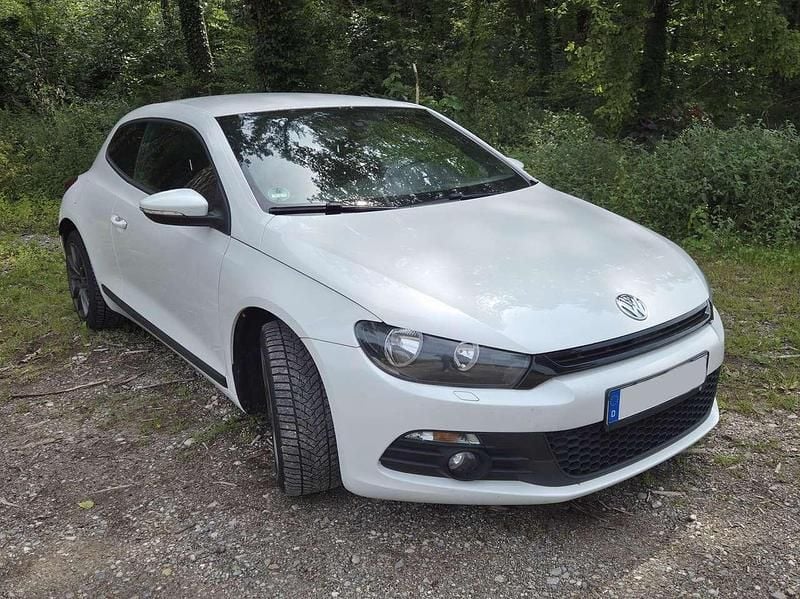 Weiß Gebraucht 2013 VW Scirocco Coupé | 9.499 € (Fairer Preis) - Bild 1/4