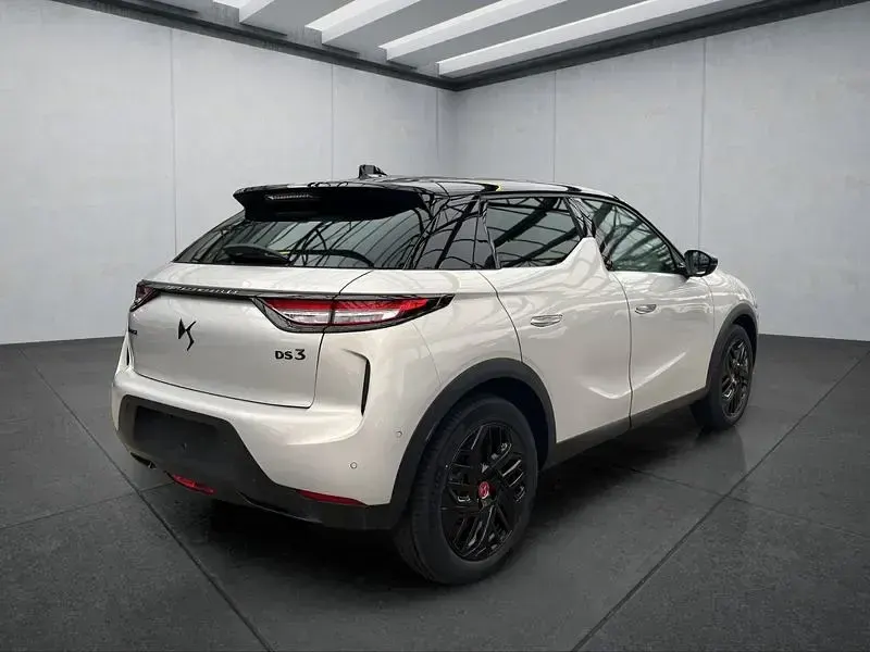 Neu DS Automobiles DS3 Crossback 156 PS (114 kW) 2025 Grau SUV