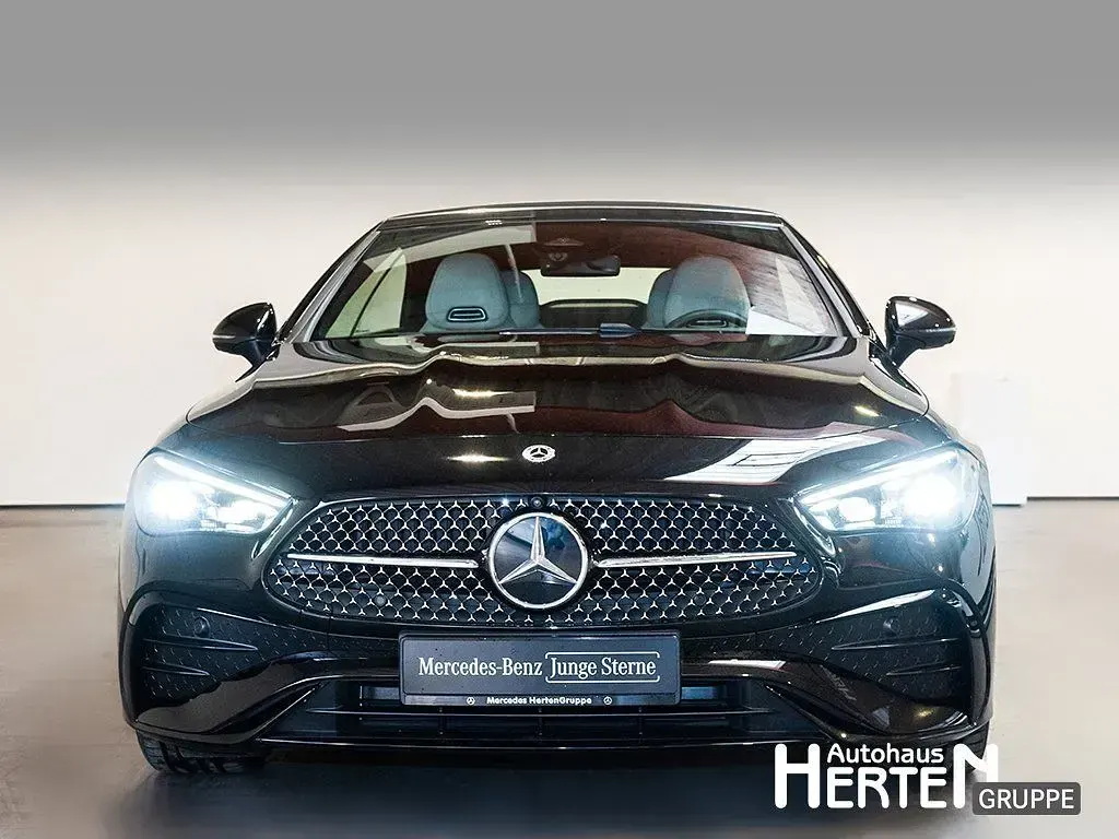 Gebraucht Mercedes CLE300 Night 258 PS (189 kW) 2025 lack obsidianschwarz Cabrio