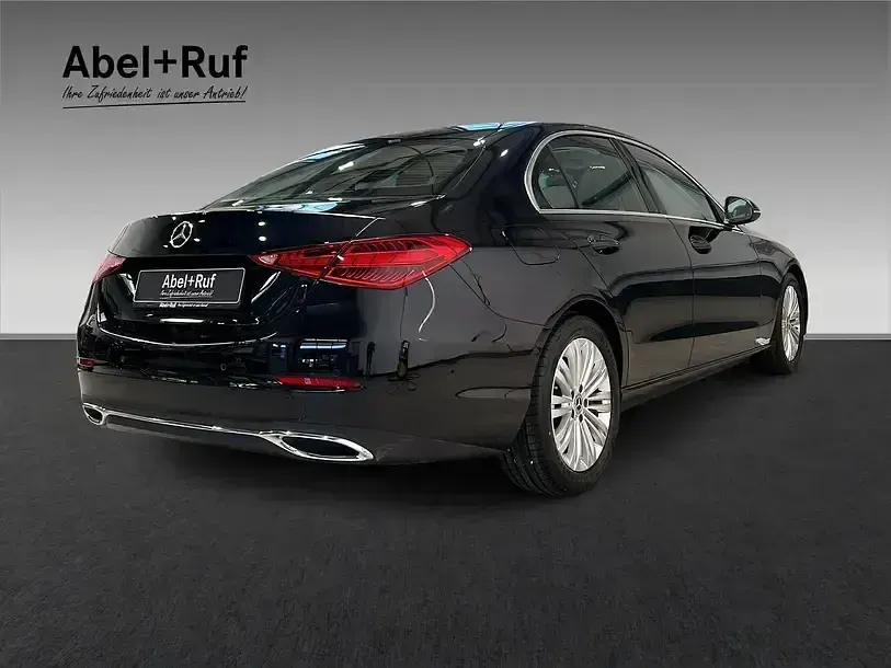 Gebraucht Mercedes C220 Avantgarde 197 PS (144 kW) 2025 Lack obsidianschwarz Limousine