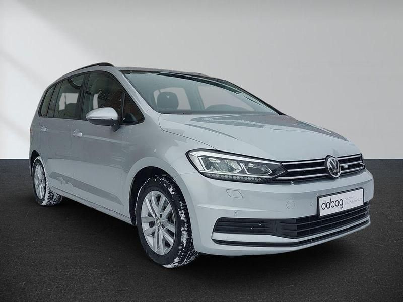 Gebraucht VW Touran 150 PS (110 kW) 2019 Silber Van / Kleinbus