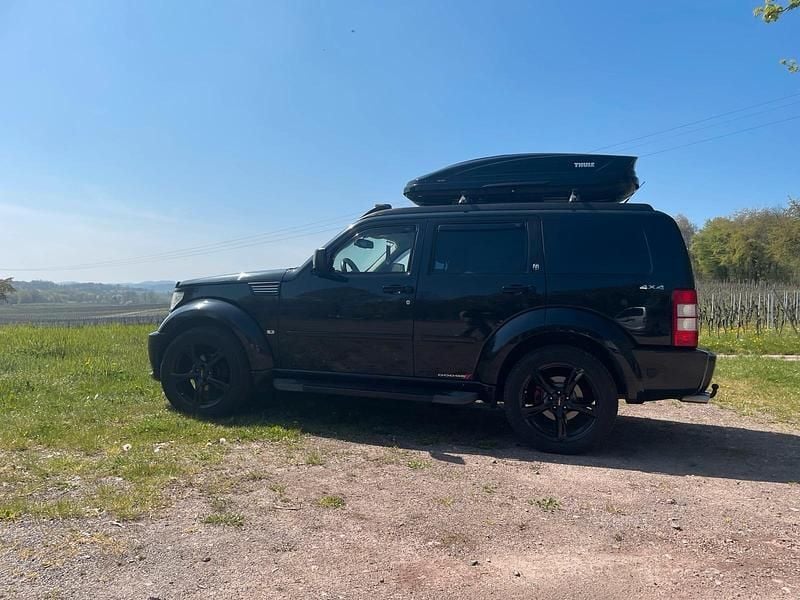 Second-hand Dodge Nitro 260 CP (191 kW) 2012 Negru SUV