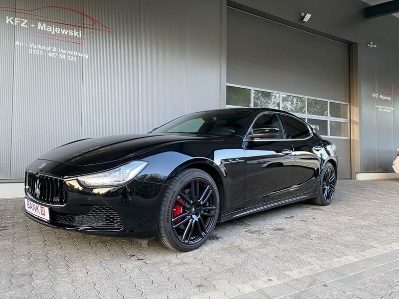 Schwarz Gebraucht 2016 Maserati Ghibli Coupé | 26.900 € (Superpreis) - Bild 1/4