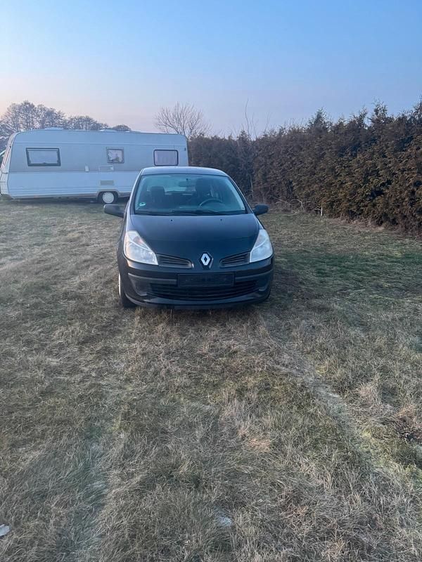 Gebraucht Renault Clio II 75 PS (55 kW) 2008 Schwarz Kleinwagen