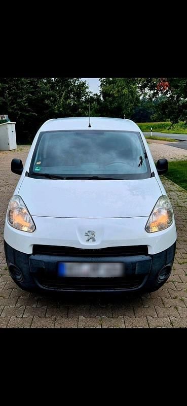 Weiß Gebraucht 2014 Peugeot Partner Van / Kleinbus | 5.500 € (Fairer Preis) - Bild 1/4