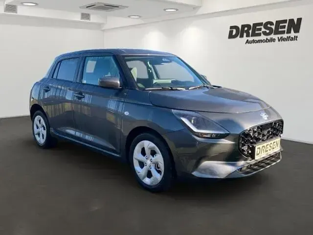 Neu Suzuki Swift Comfort 83 PS (61 kW) 2025 Grau Kleinwagen