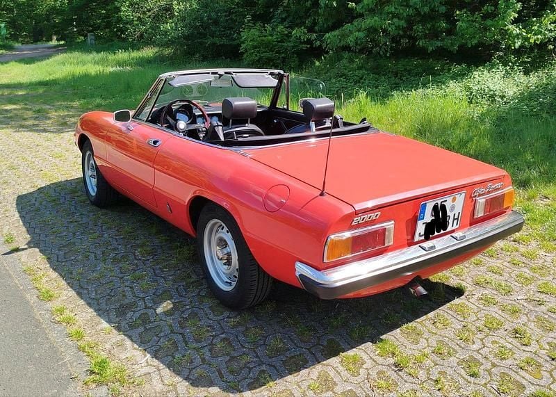 Gebraucht Alfa Romeo Spider Veloce 126 PS (92 kW) 1979 Rot Cabrio