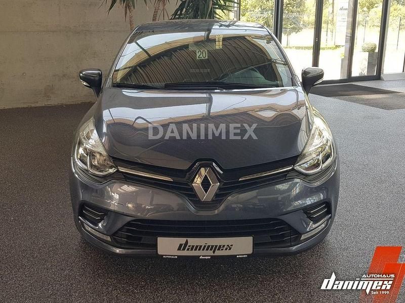Gebraucht Renault Clio IV 75 PS (55 kW) 2017 Grau Limousine