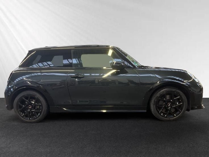 Używany Mini Cooper S 204 KM (150 kW) 2024 Szary Hatchback