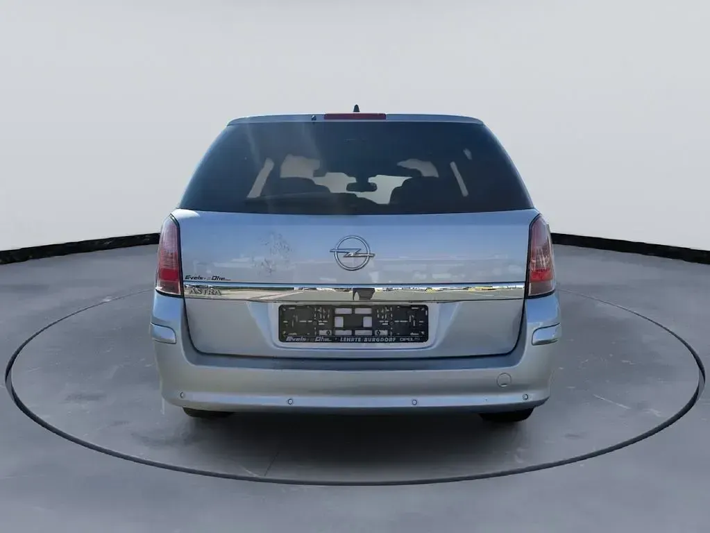Gebraucht Opel Astra Edition 90 PS (66 kW) 2006 Silber Limousine