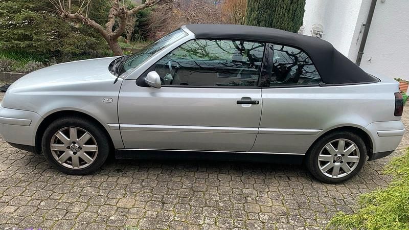 Gebraucht VW Golf Cabriolet Conceptline 100 PS (73 kW) 2002 Silber Cabrio