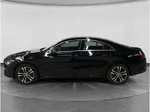 Gebraucht Mercedes CLA200 150 PS (110 kW) 2024 Schwarz (kosmosschwarz) Coupé