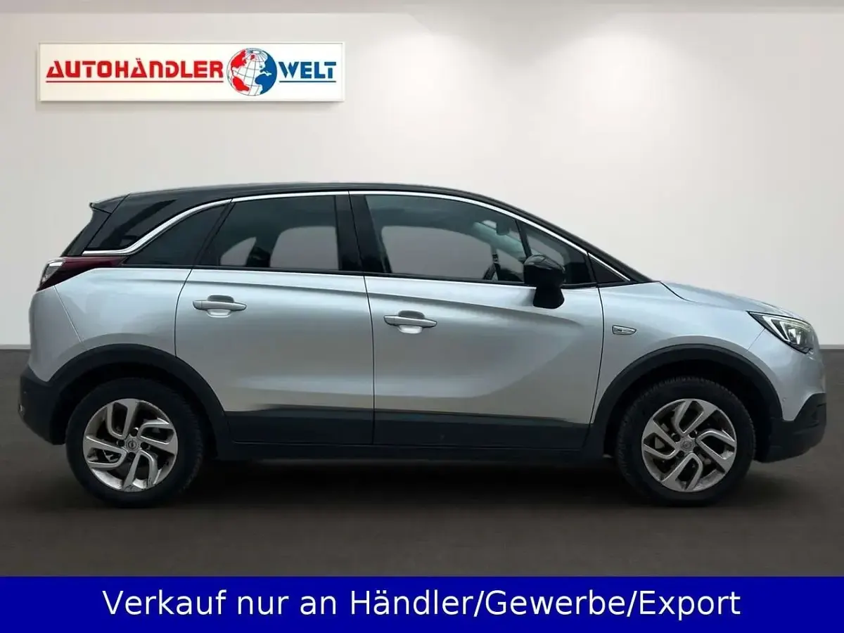 Gebraucht Opel Crossland X 110 PS (80 kW) 2018 Argon silber/ice silver (m2) SUV