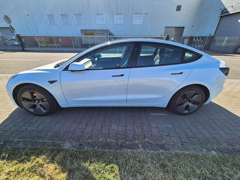Gebraucht Tesla Model 3 Standard Range Plus 208 kW (283 PS) 2022 Limousine