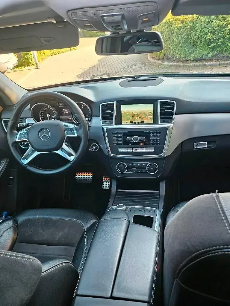 Gebraucht Mercedes ML350 258 PS (189 kW) 2014 Schwarz SUV