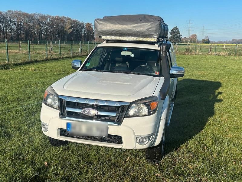 Weiß Gebraucht 2009 Ford Ranger Wildtrack Abholung | 12.999 € (Fairer Preis) - Bild 1/4