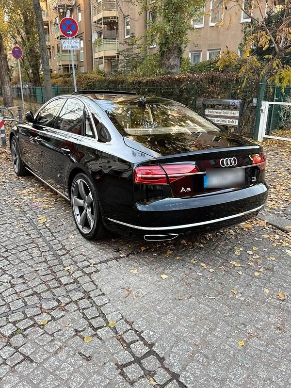 Schwarz Gebraucht 2016 Audi A8 Design Limousine | 21.500 € (Superpreis) - Bild 1/4