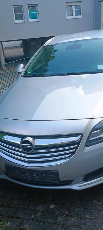 Silber Gebraucht 2014 Opel Insignia Kombi | 6.999 € (Fairer Preis) - Bild 1/4
