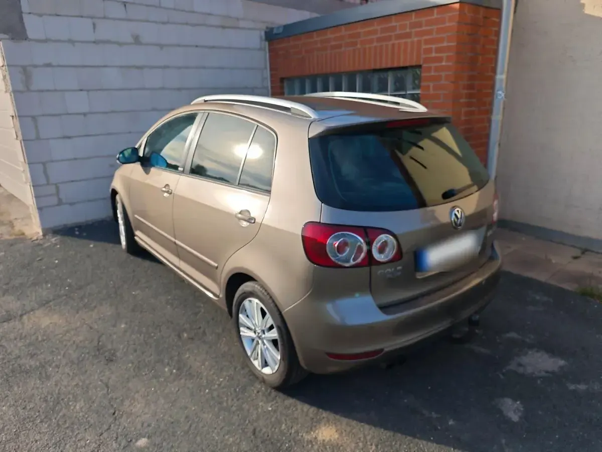 Gebraucht VW Golf Plus Cross 140 PS (102 kW) 2011 Grau Van / Kleinbus