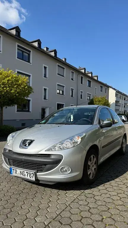 Gebraucht Peugeot 206+ 75 PS (55 kW) 2010 Kleinwagen