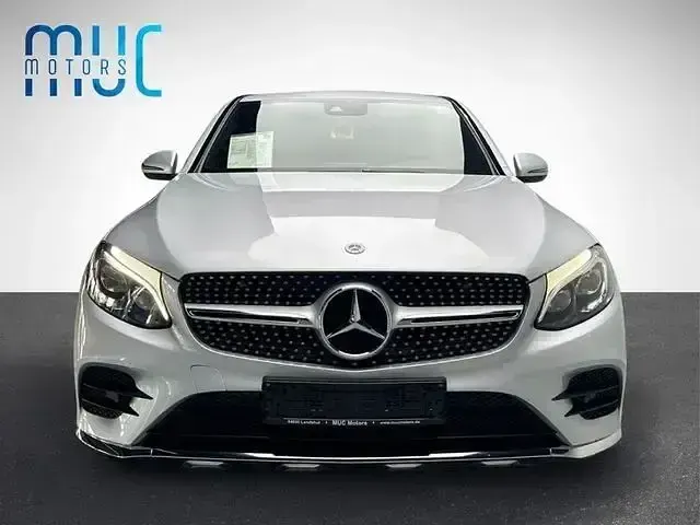 Gebraucht Mercedes GLC300 AMG line 245 PS (180 kW) 2018 Silber SUV