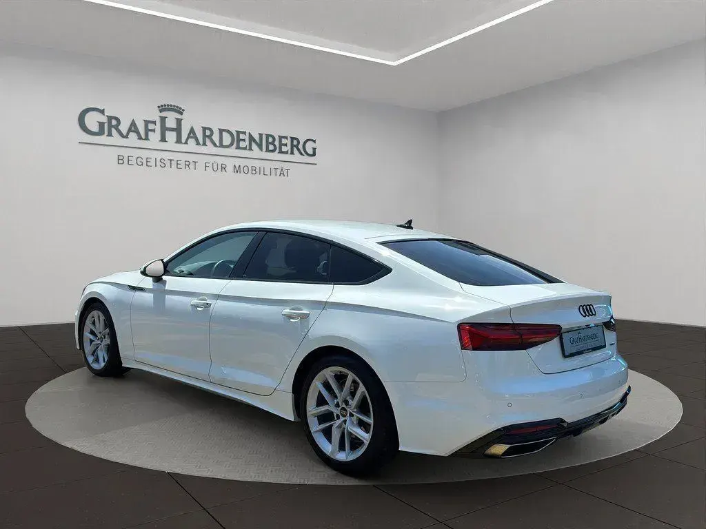 Gebraucht Audi A5 Sportback S-Line 204 PS (150 kW) 2023 Ibisweiß Kleinwagen