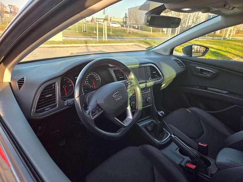 Gebraucht Seat Leon ST 125 PS (91 kW) 2017 Grau Kombi