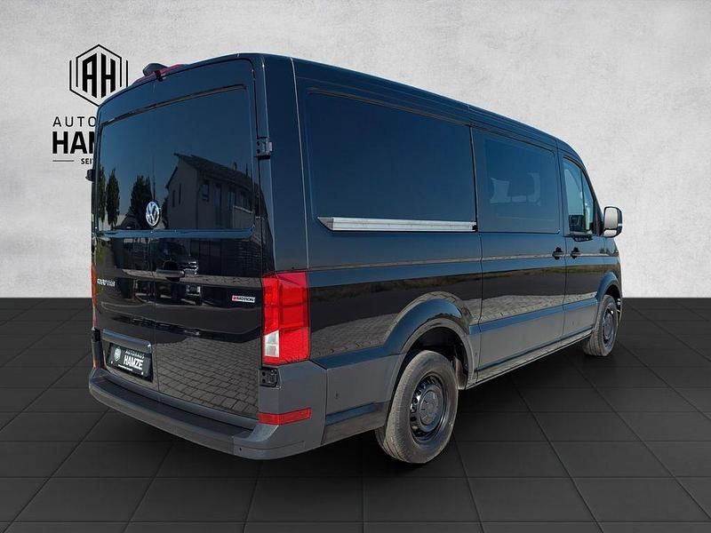 Gebraucht VW Crafter 177 PS (130 kW) 2022 Schwarz Van