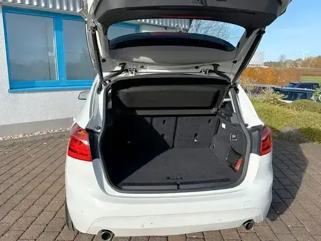 Gebraucht BMW 220 Active Tourer Basis 309 PS (227 kW) 2016 Andere Van / Kleinbus
