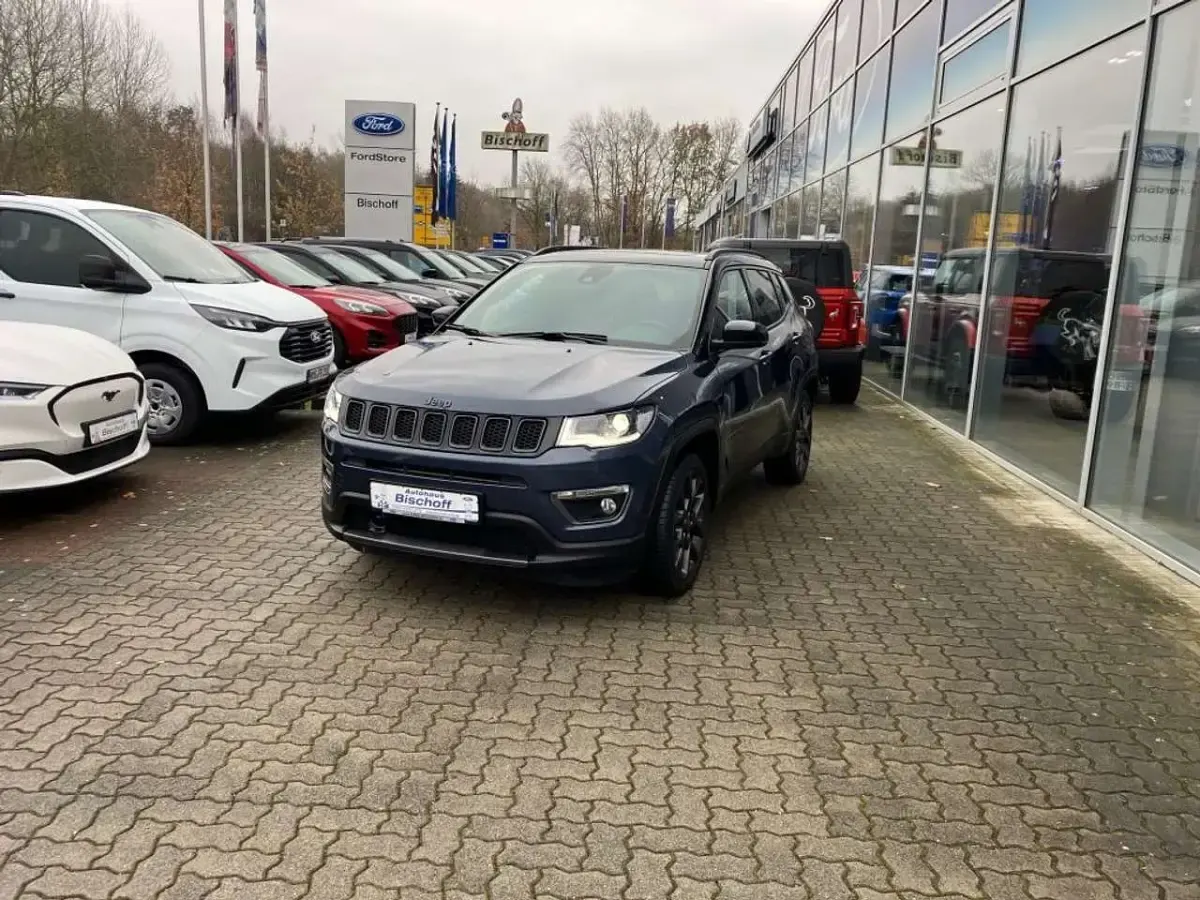 Gebraucht Jeep Compass 241 PS (177 kW) 2020 Blue shade metallic/ dach glos (metallic) SUV