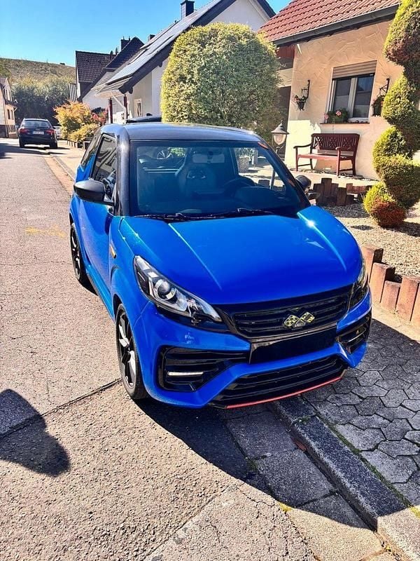 Blau Gebraucht 2022 Ligier JS50 Kleinwagen | 12.000 € (Guter Preis) - Bild 1/4