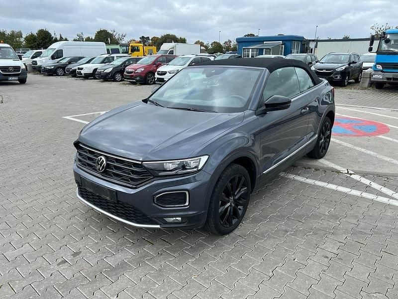 Grau Gebraucht 2022 VW T-Roc Cabriolet Style Cabrio | 17.950 € (Superpreis) - Bild 1/4