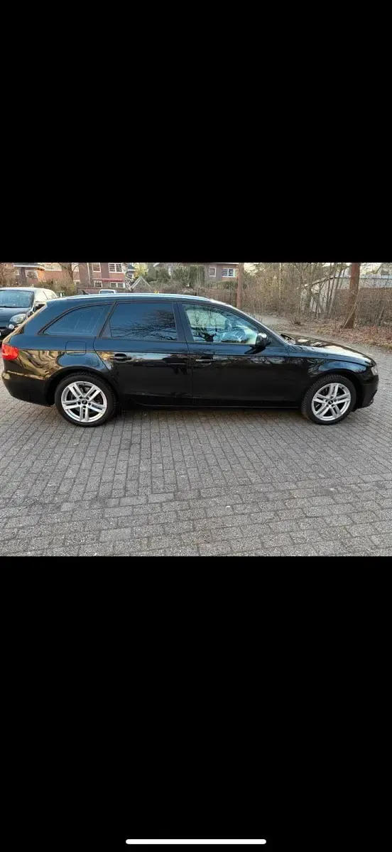 Używany Audi A4 2009 Czarny Kombi
